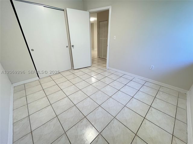 800 SW 10th Ave 830, Hallandale Beach, FL 33009