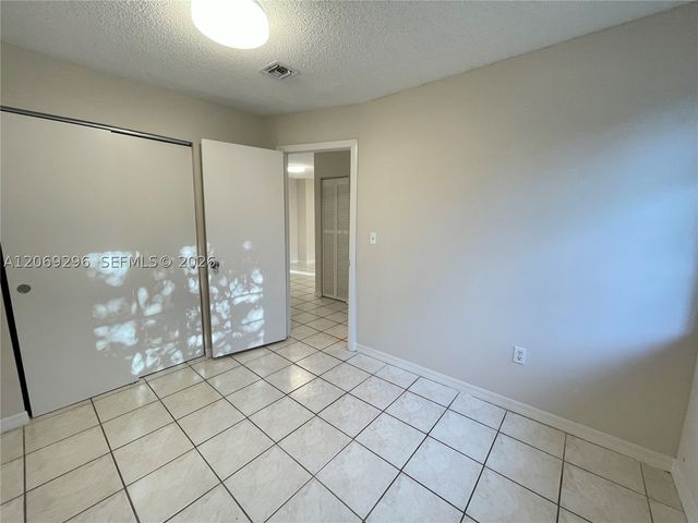 800 SW 10th Ave 830, Hallandale Beach, FL 33009