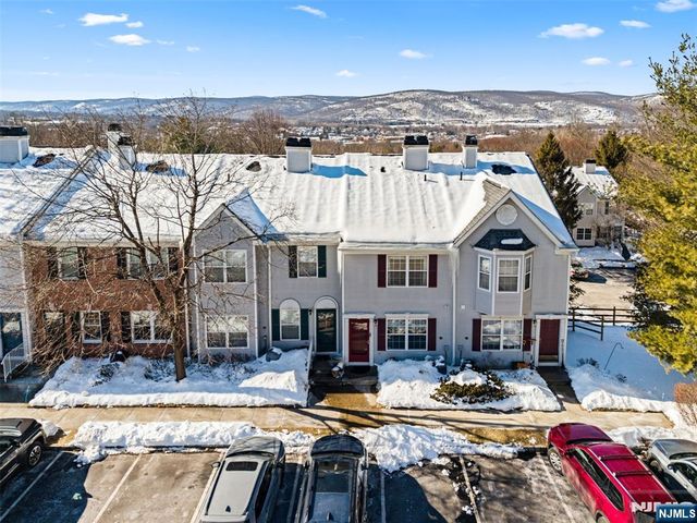 2384 Quill Court, Mahwah, NJ 07430