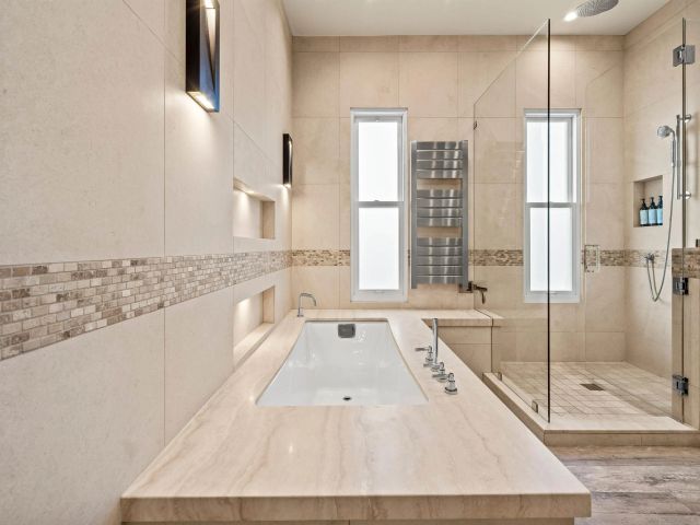 8477 El Paseo Grande 4, La Jolla, CA 92037