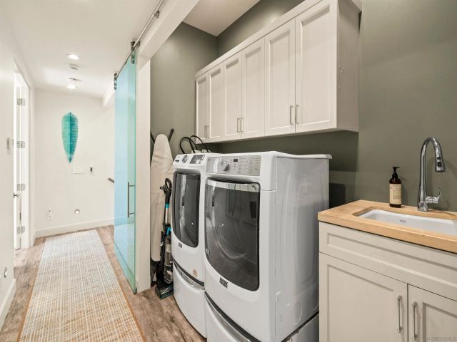 8477 El Paseo Grande 4, La Jolla, CA 92037