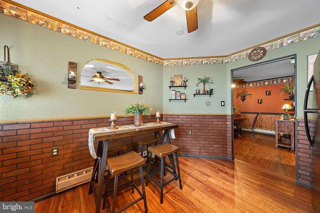 22 FIR RD, Manahawkin, NJ 08050