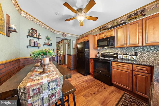 22 FIR RD, Manahawkin, NJ 08050
