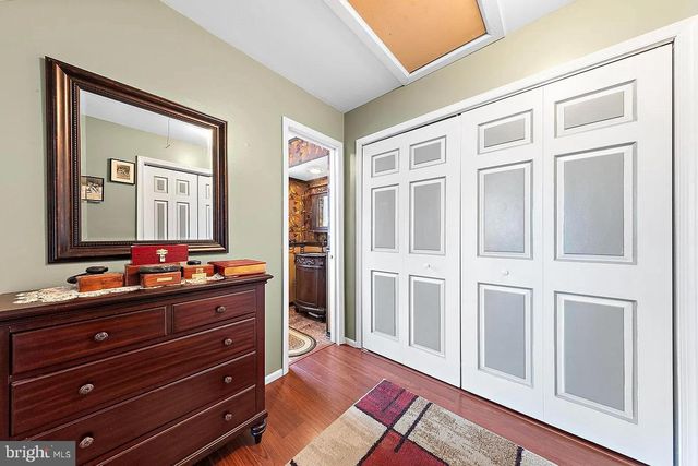 22 FIR RD, Manahawkin, NJ 08050
