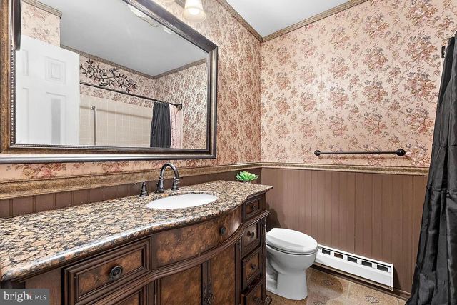 22 FIR RD, Manahawkin, NJ 08050