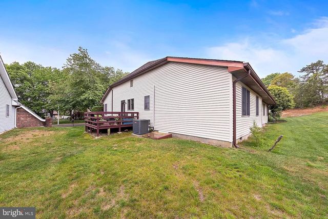 22 FIR RD, Manahawkin, NJ 08050