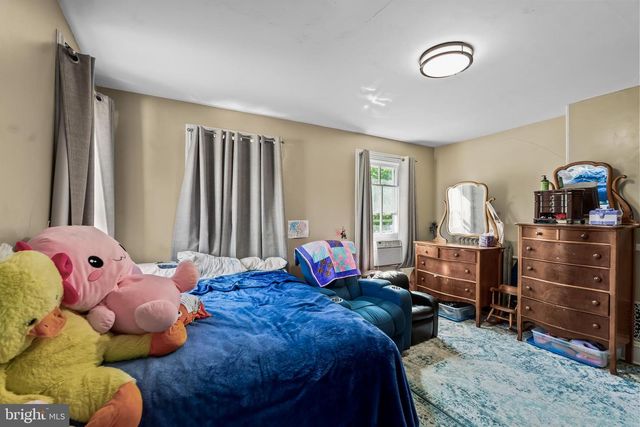 49 UNION ST, Mount Holly, NJ 08060