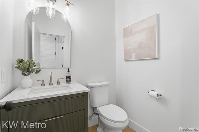 207 S Wilson Avenue, Royal Oak, MI 48067