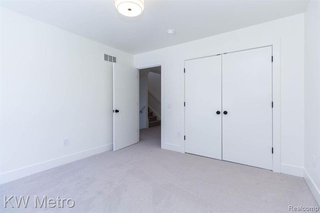 207 S Wilson Avenue, Royal Oak, MI 48067