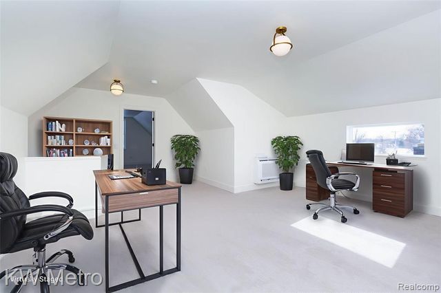 207 S Wilson Avenue, Royal Oak, MI 48067