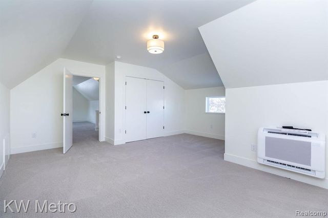 207 S Wilson Avenue, Royal Oak, MI 48067
