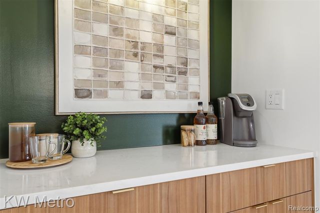 207 S Wilson Avenue, Royal Oak, MI 48067