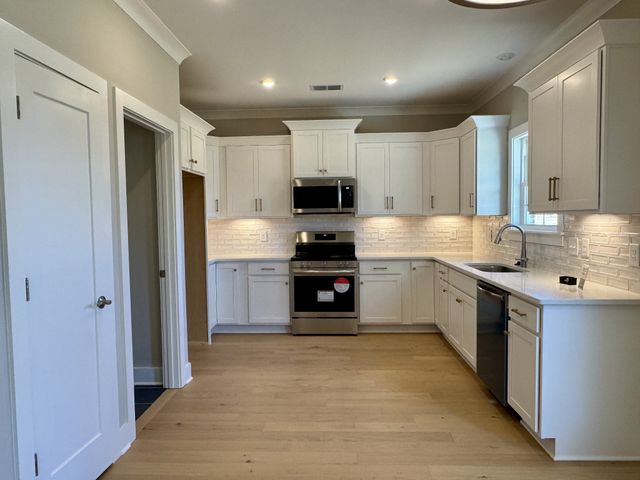 5609 Sinclair St, Murfreesboro, TN 37127