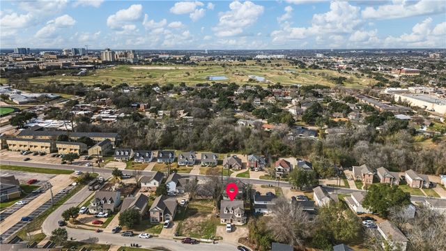 1711 Boardwalk Court, College Station, TX 77840