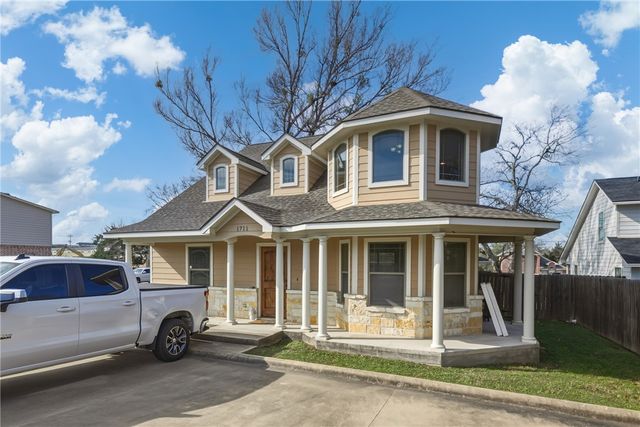 1711 Boardwalk Court, College Station, TX 77840