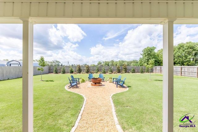 121 Elizabeth Drive, Byron, GA 31008