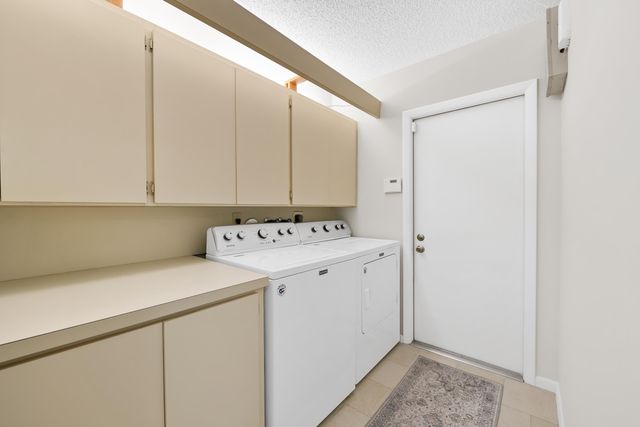 2505 Iroquois Circle, West Palm Beach, FL 33409
