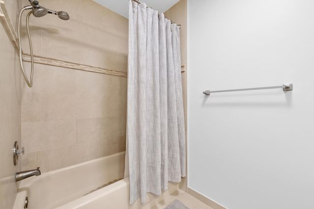 2505 Iroquois Circle, West Palm Beach, FL 33409