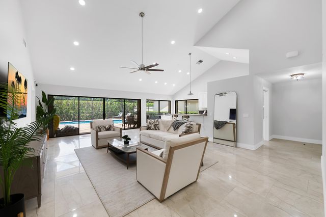 2505 Iroquois Circle, West Palm Beach, FL 33409