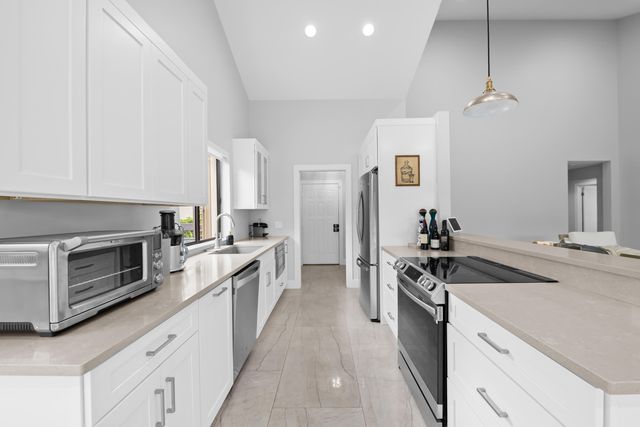 2505 Iroquois Circle, West Palm Beach, FL 33409