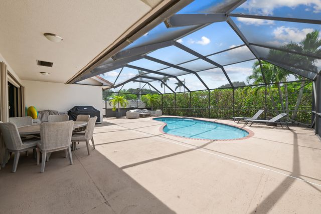 2505 Iroquois Circle, West Palm Beach, FL 33409
