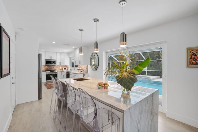 2920 NE 52nd Street, Fort Lauderdale, FL 33308