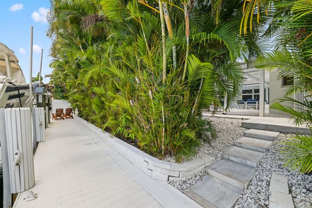 2920 NE 52nd Street, Fort Lauderdale, FL 33308