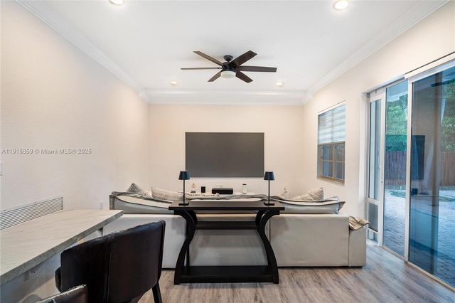 7202 SW 123rd Pl, Miami, FL 33183