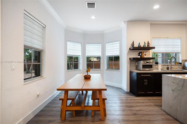 7202 SW 123rd Pl, Miami, FL 33183