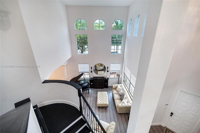 7202 SW 123rd Pl, Miami, FL 33183