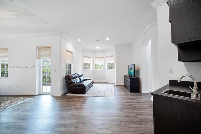 7202 SW 123rd Pl, Miami, FL 33183