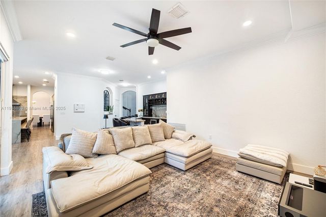 7202 SW 123rd Pl, Miami, FL 33183