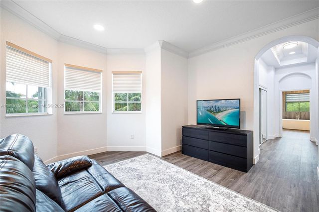 7202 SW 123rd Pl, Miami, FL 33183