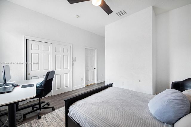 7202 SW 123rd Pl, Miami, FL 33183