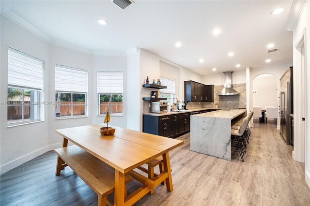 7202 SW 123rd Pl, Miami, FL 33183