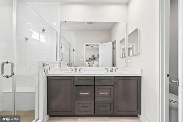 4613 QUINNS MILL WAY, Chantilly, VA 20151