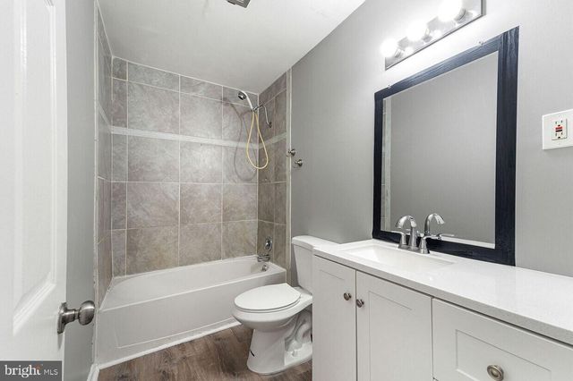 415 HAMILTON AVE, Blackwood, NJ 08012