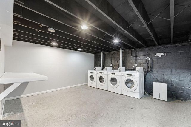 415 HAMILTON AVE, Blackwood, NJ 08012
