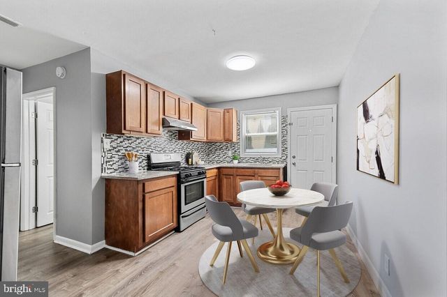 415 HAMILTON AVE, Blackwood, NJ 08012
