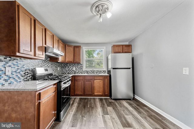 415 HAMILTON AVE, Blackwood, NJ 08012