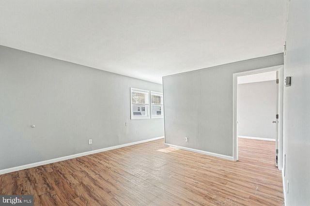 415 HAMILTON AVE, Blackwood, NJ 08012