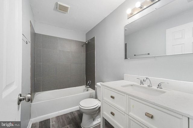 415 HAMILTON AVE, Blackwood, NJ 08012