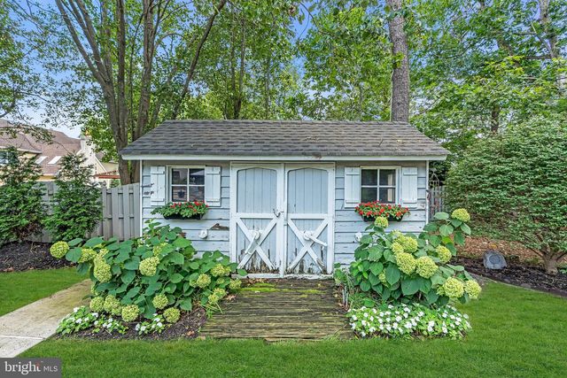 1261 INDIAN HILL RD, Toms River, NJ 08753