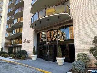 150 Overlook Avenue 15J, Hackensack, NJ 07601