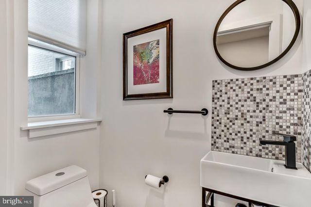 1718 S 18TH ST, Philadelphia, PA 19145