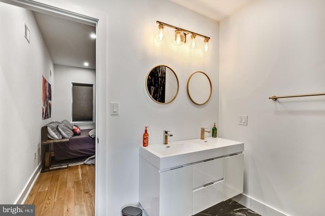 1718 S 18TH ST, Philadelphia, PA 19145