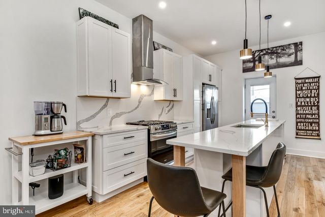 1718 S 18TH ST, Philadelphia, PA 19145