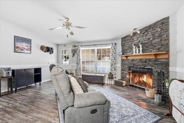 5 Pamela Drive, Hopkinton, NH 03229