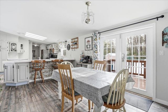 5 Pamela Drive, Hopkinton, NH 03229