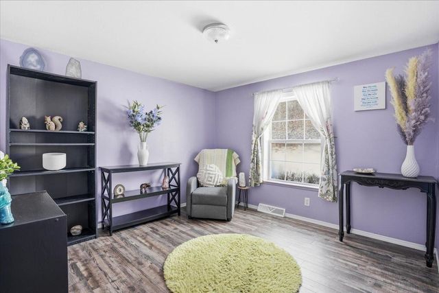 5 Pamela Drive, Hopkinton, NH 03229